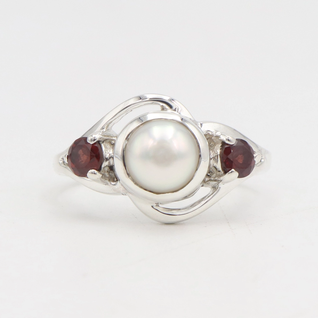 Natural Pearl & Garnet Ring with 925 Silver Jewelry